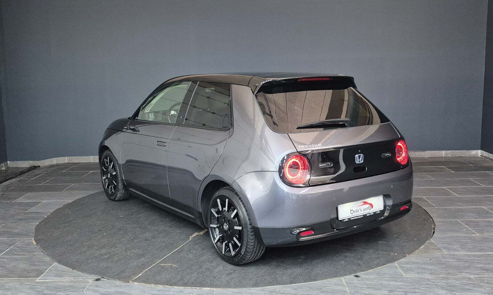 Honda e