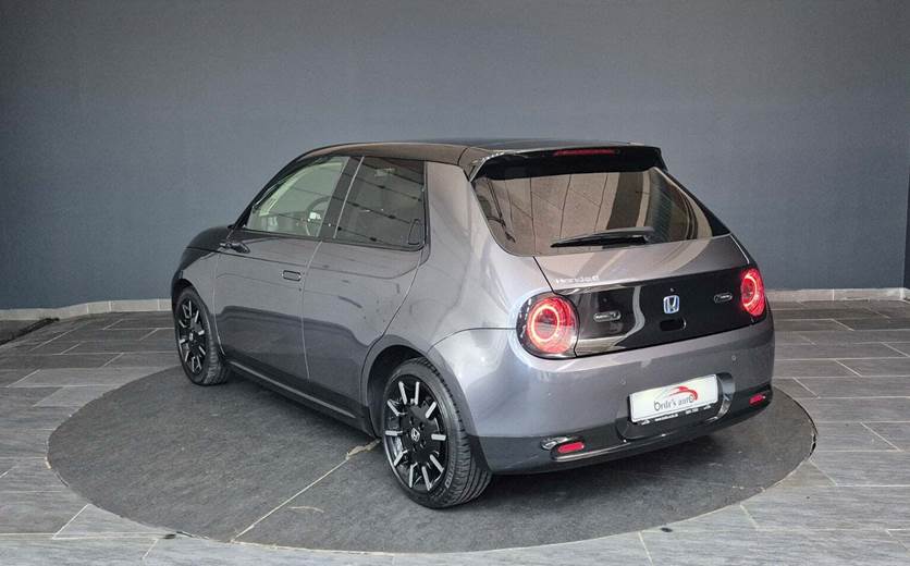 Honda e