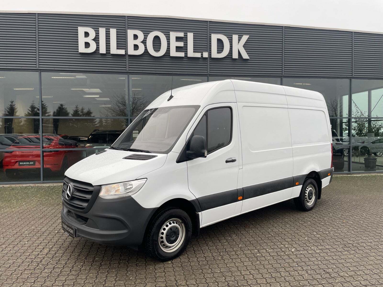 Mercedes Sprinter 319 3,0 CDi A2 Kassevogn aut. RWD