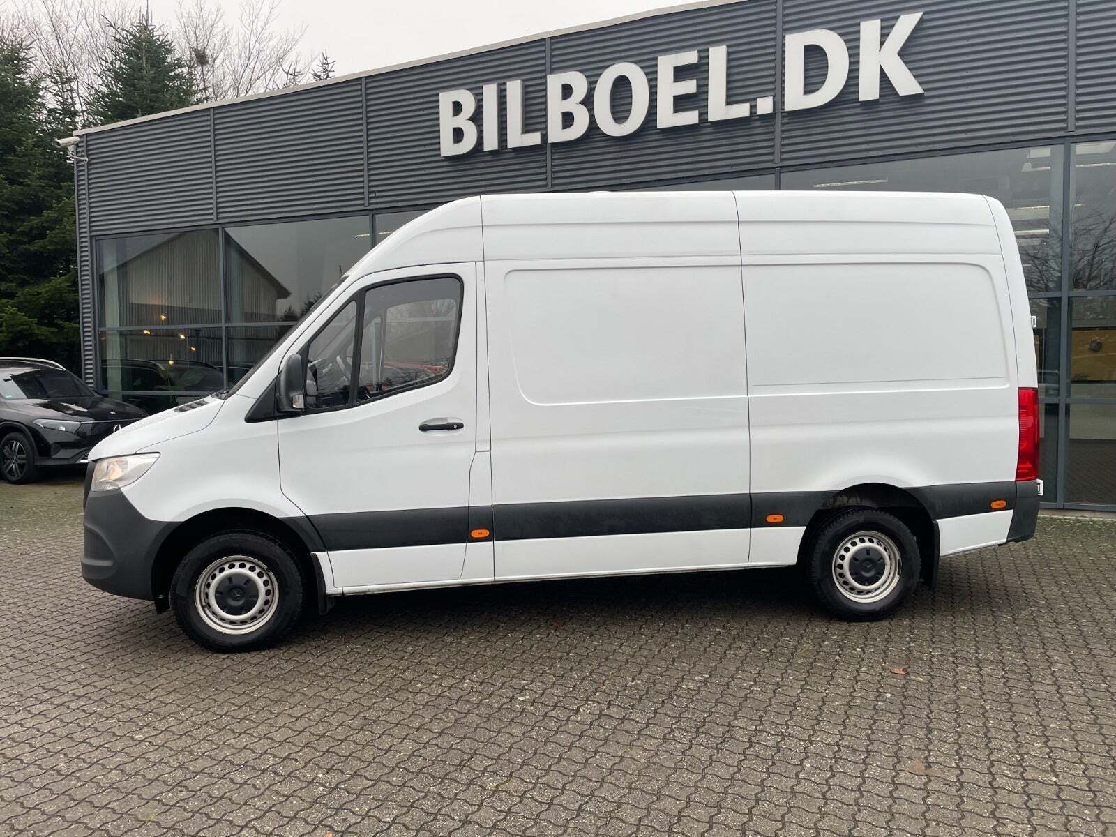 Mercedes Sprinter 319 3,0 CDi A2 Kassevogn aut. RWD