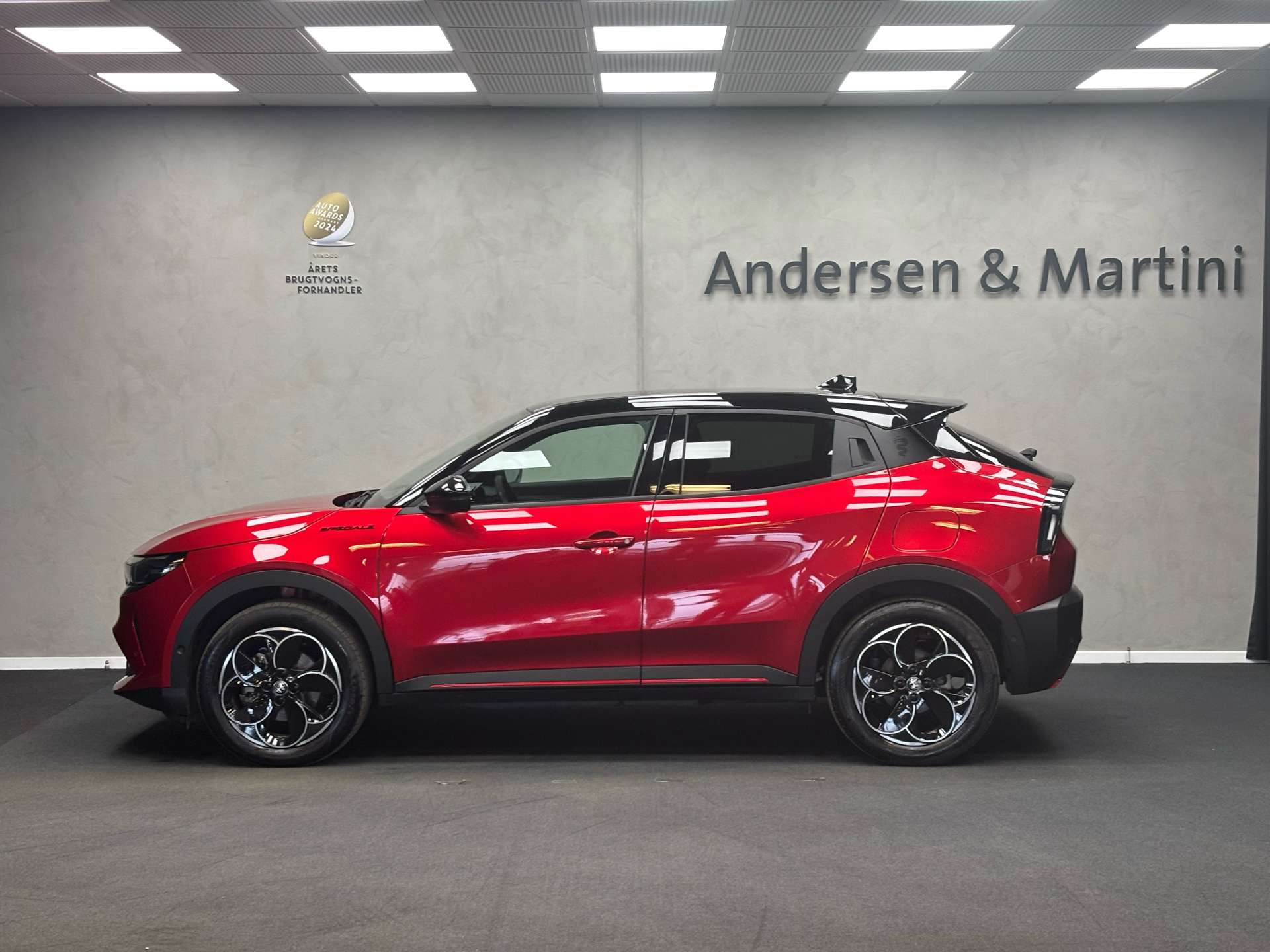 Alfa Romeo Junior EL Speciale 156HK 5d Aut.