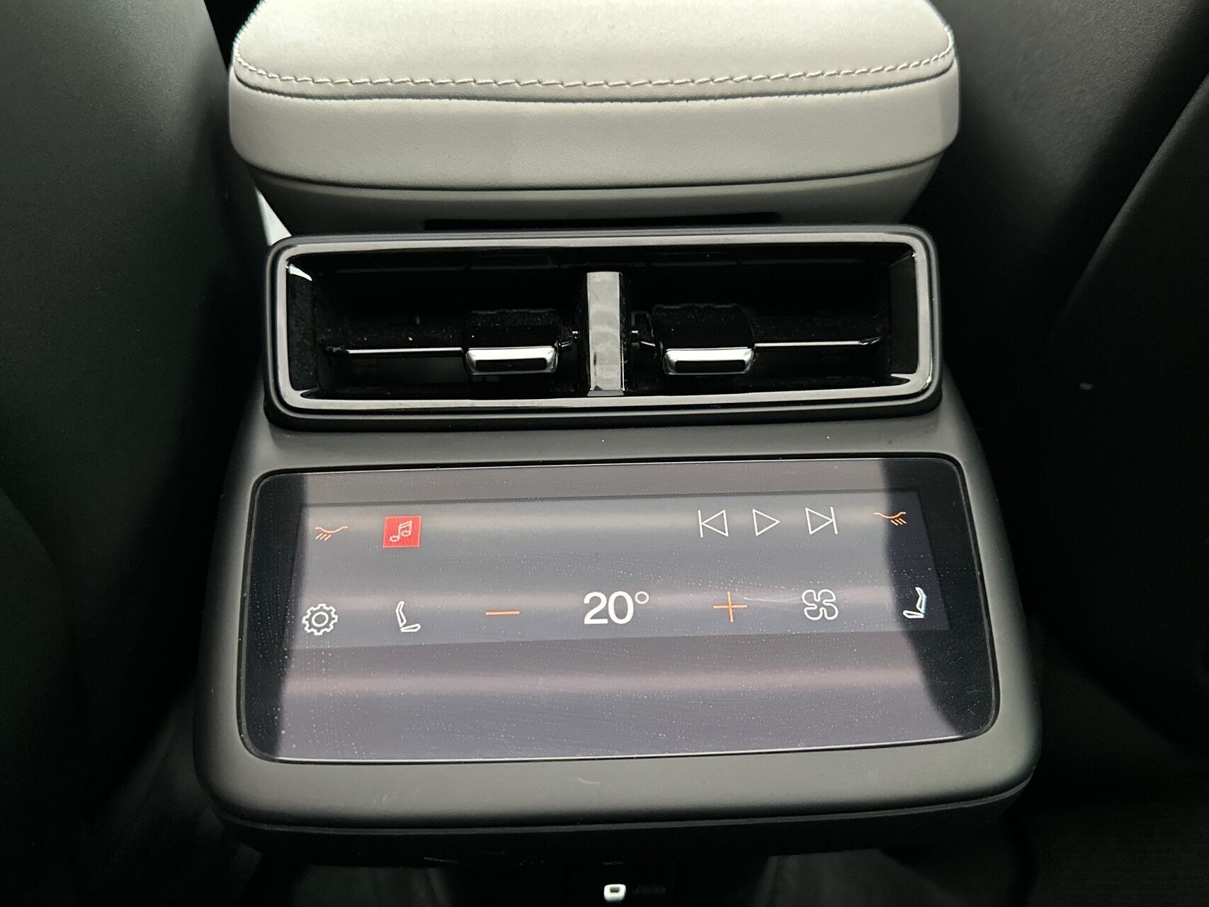 undefined Polestar 4 fra 2024