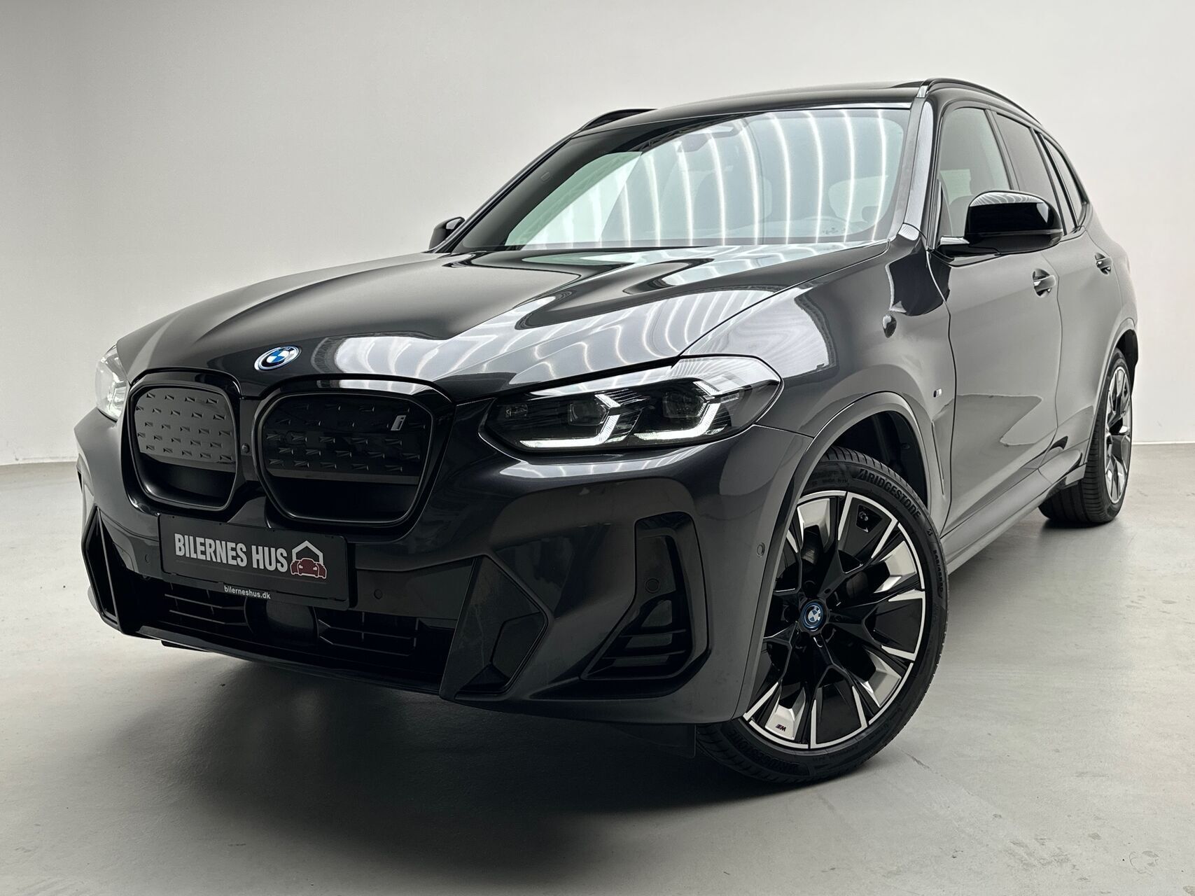 Sort BMW iX3 fra 2022