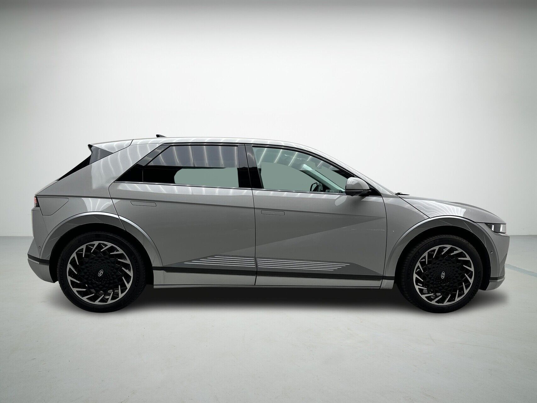 Hyundai Ioniq 5 Electric 72,6 kWh Uniq 218HK 5d Aut.