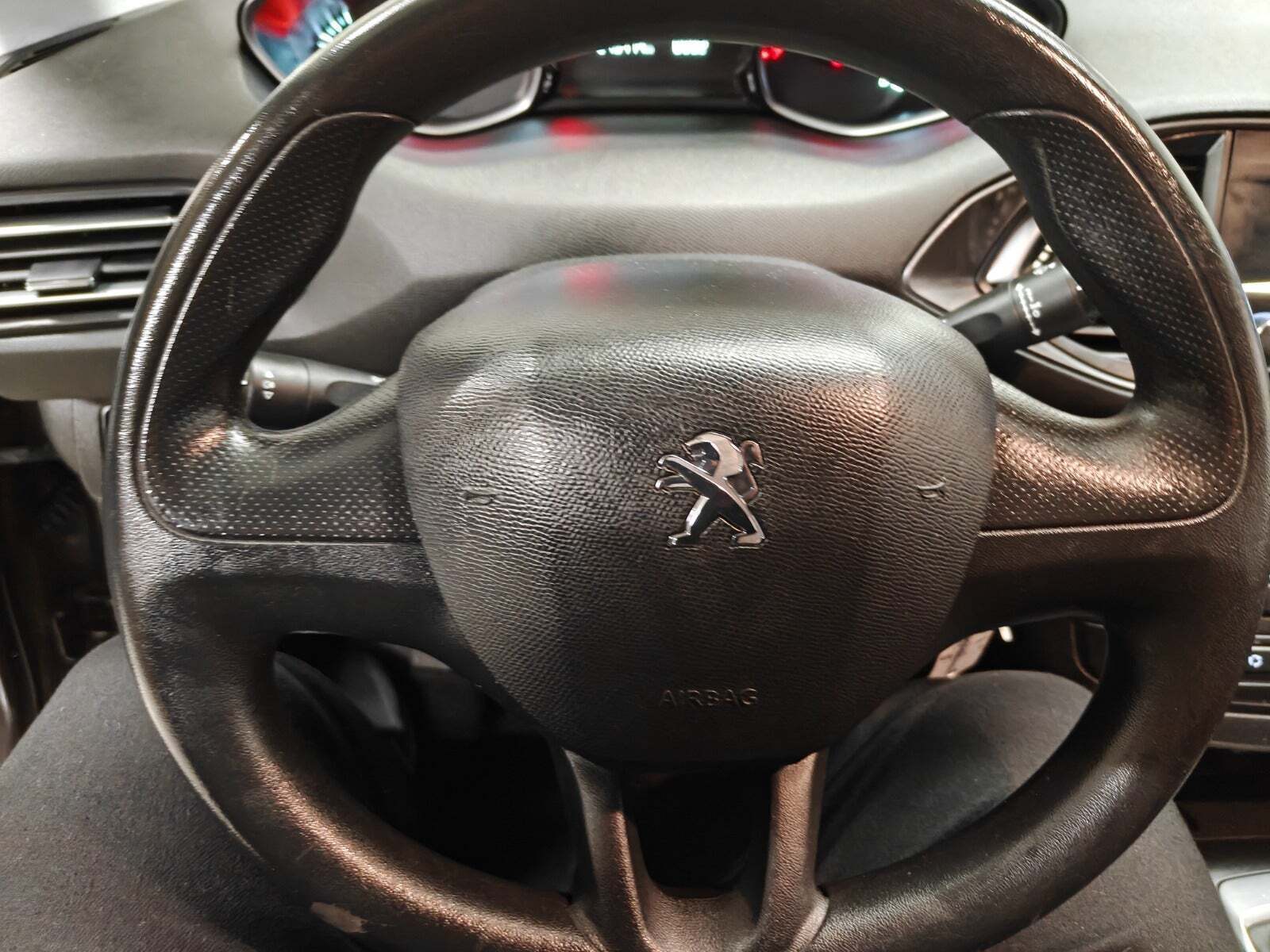 undefined Peugeot 308 fra 2014