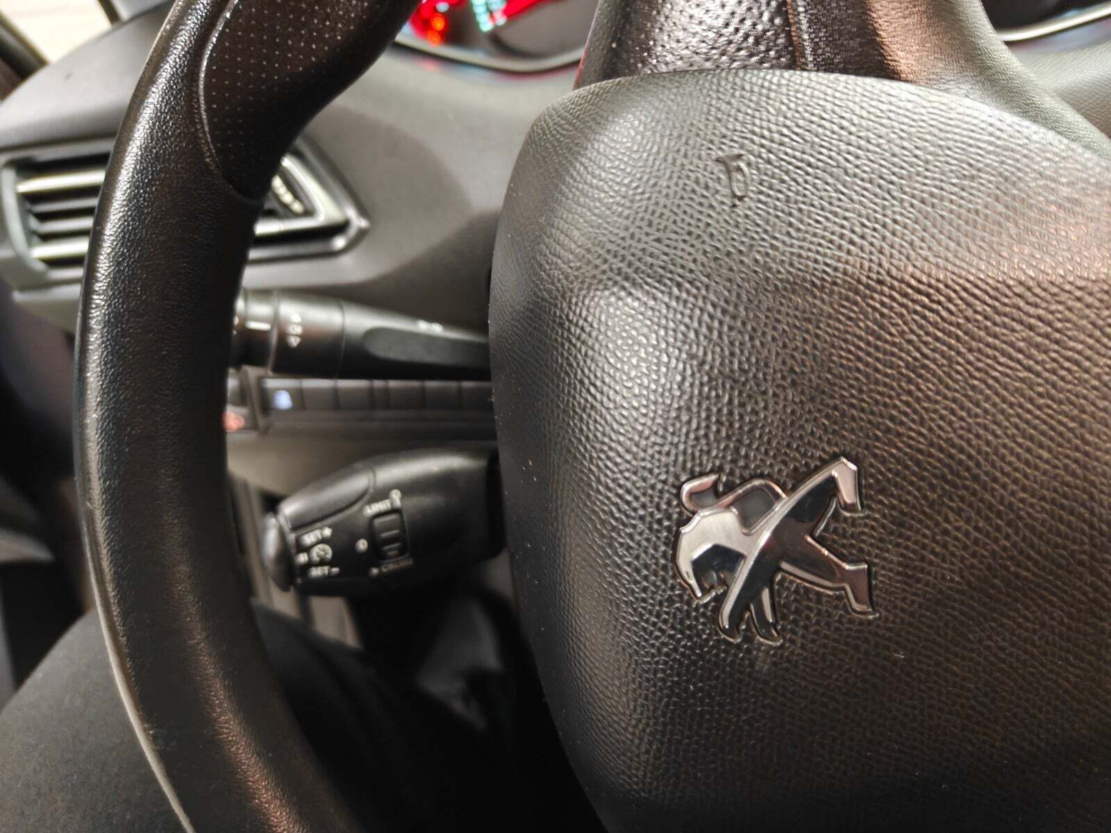 undefined Peugeot 308 fra 2014