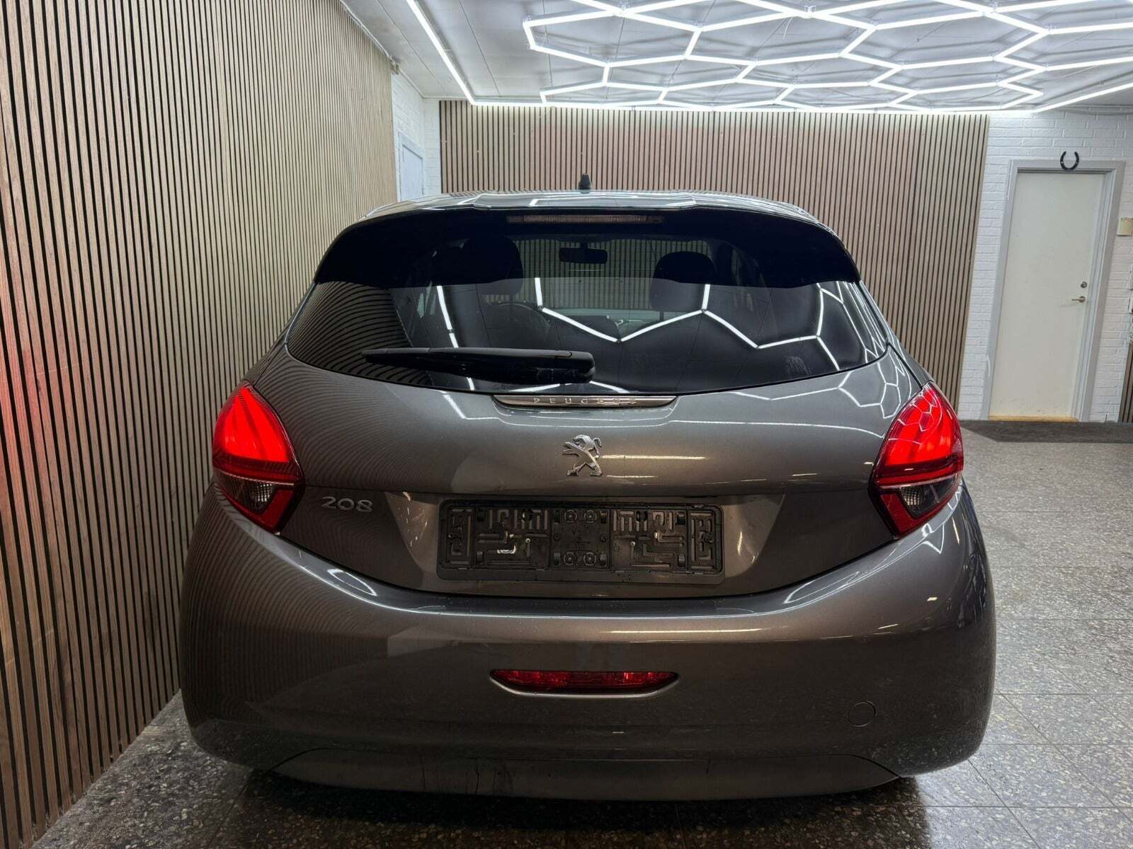 undefined Peugeot 208 fra 2018