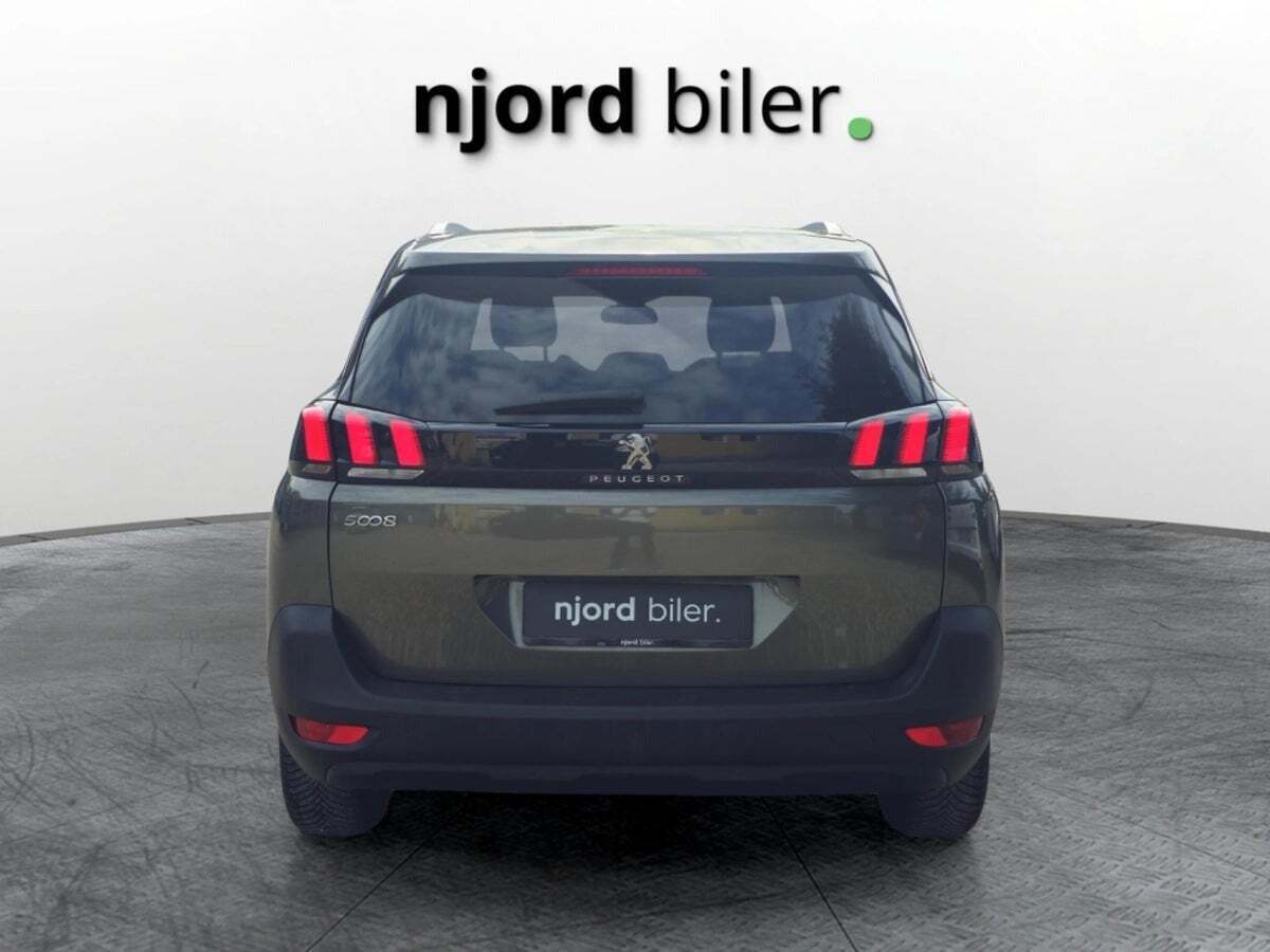 Peugeot 5008 1,2 e-THP 130 Active 7prs