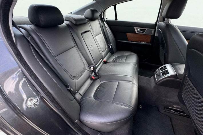 undefined Jaguar XF fra 2015