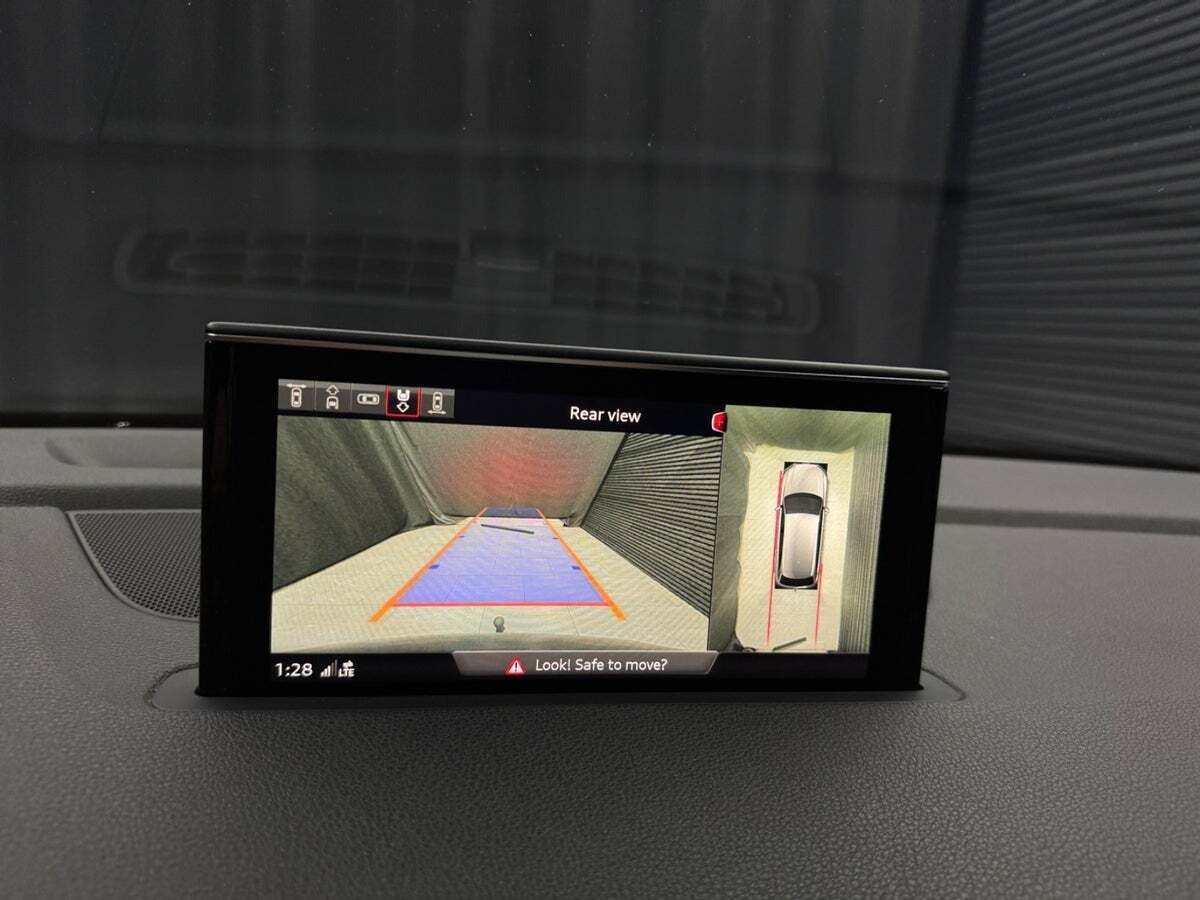 Sort Audi SQ7 fra 2016