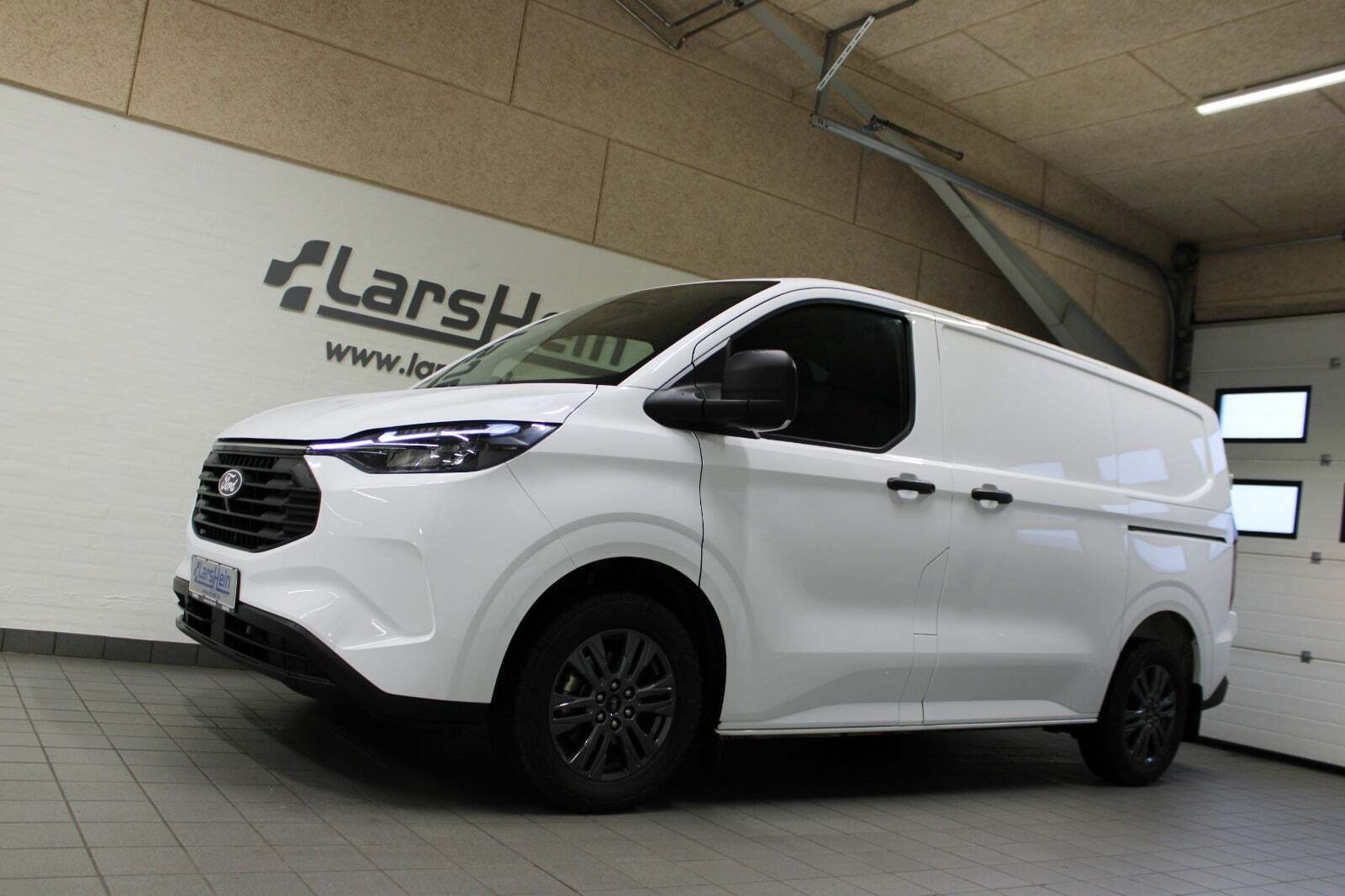 Ford Transit Custom 320S 2,5 PHEV Limited CVT