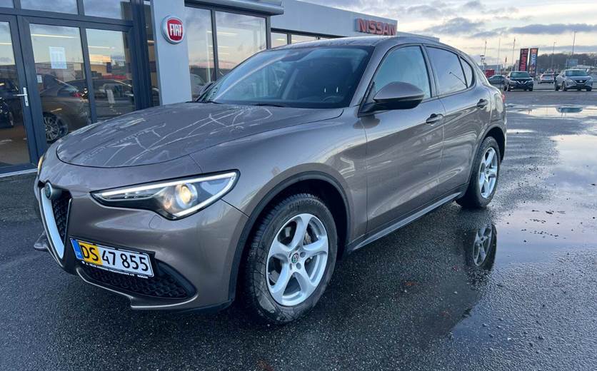 Alfa Romeo Stelvio 2,2 JTD 190 Edizione aut. Van