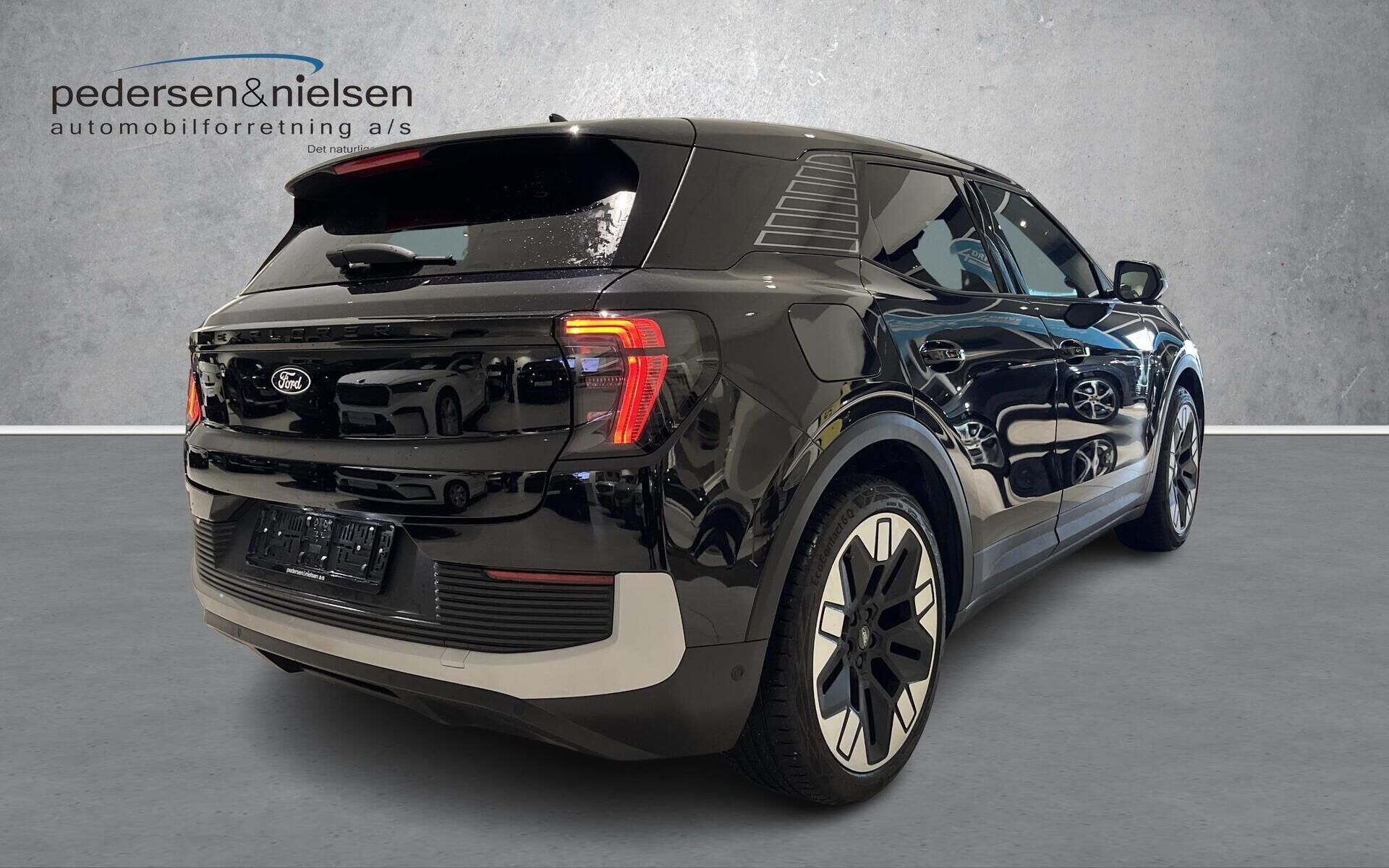 Ford Explorer EL UR Premium RWD 286HK 5d Aut.