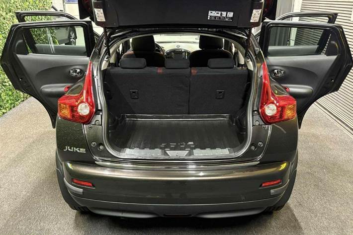 undefined Nissan Juke fra 2011 set udefra