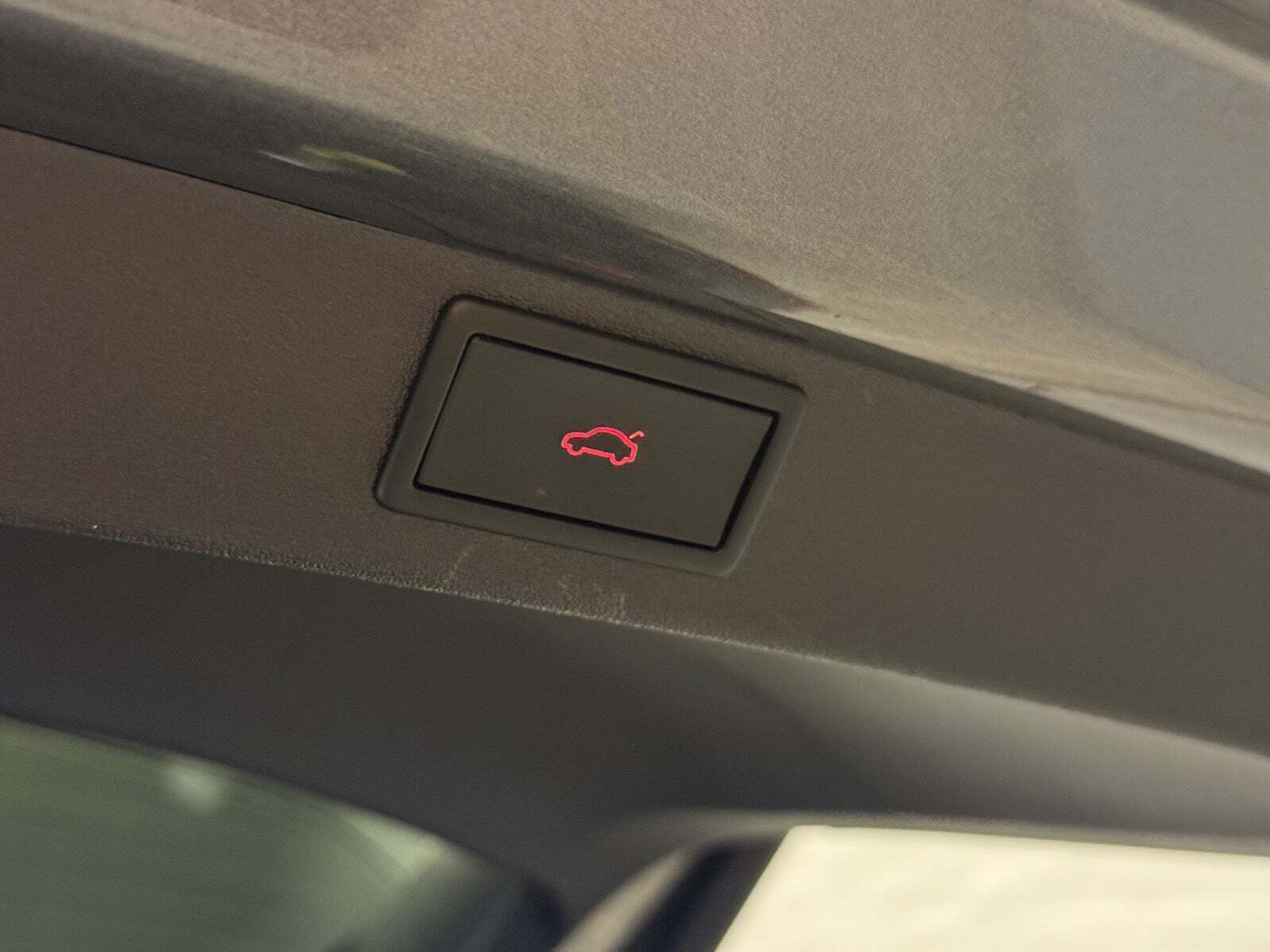 Grå Skoda Enyaq fra 2025