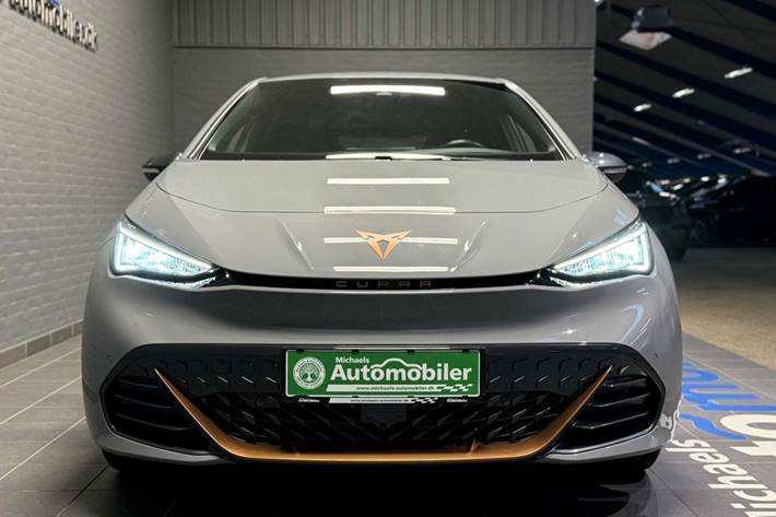 Grå Cupra Born fra 2023