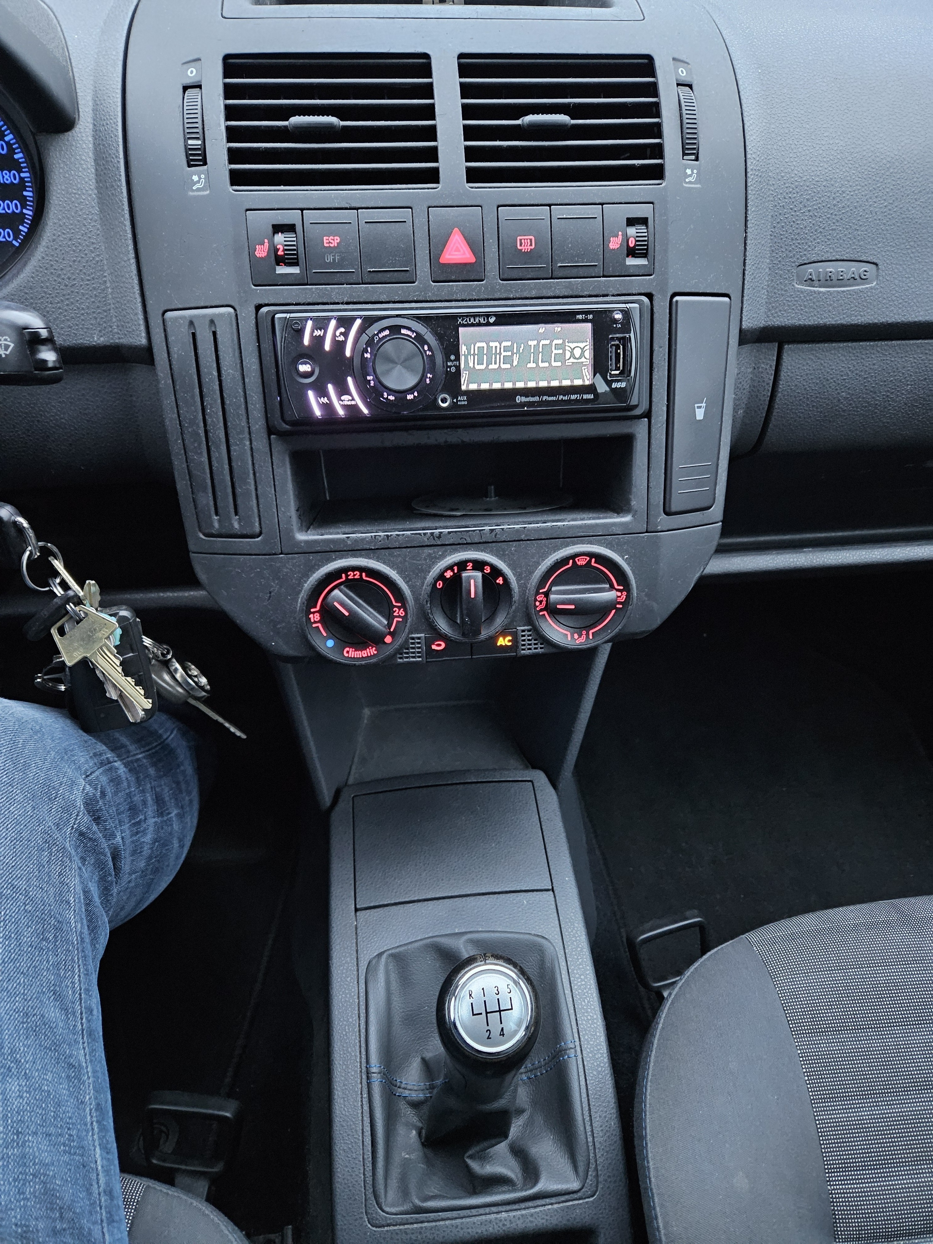 Grå VW Polo fra 2007