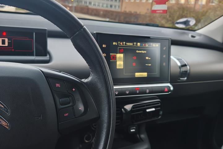 Grå Citroën C4 Cactus fra 2015