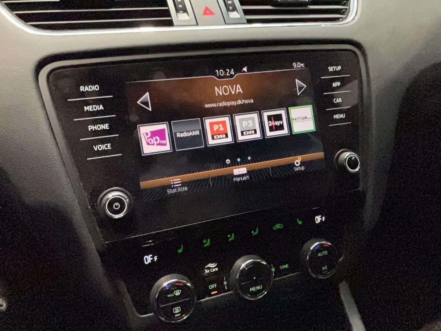 Sort Skoda Octavia fra 2018