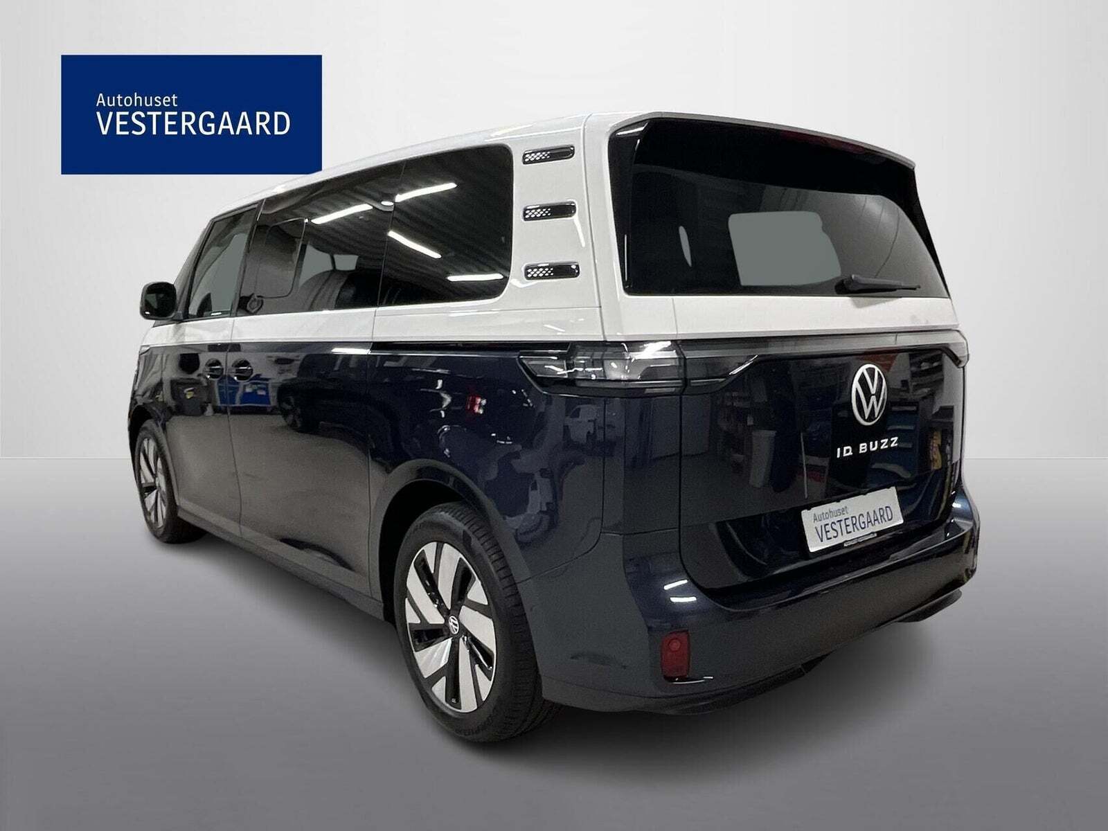 Hvid VW ID.Buzz fra 2025