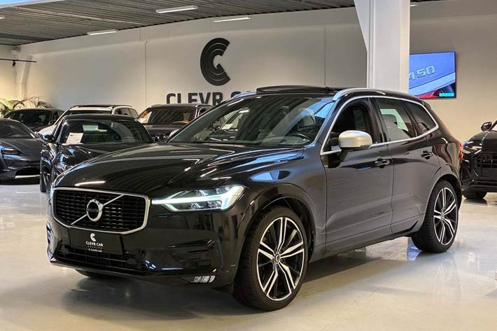 Sort Volvo XC60 fra 2018 set udefra