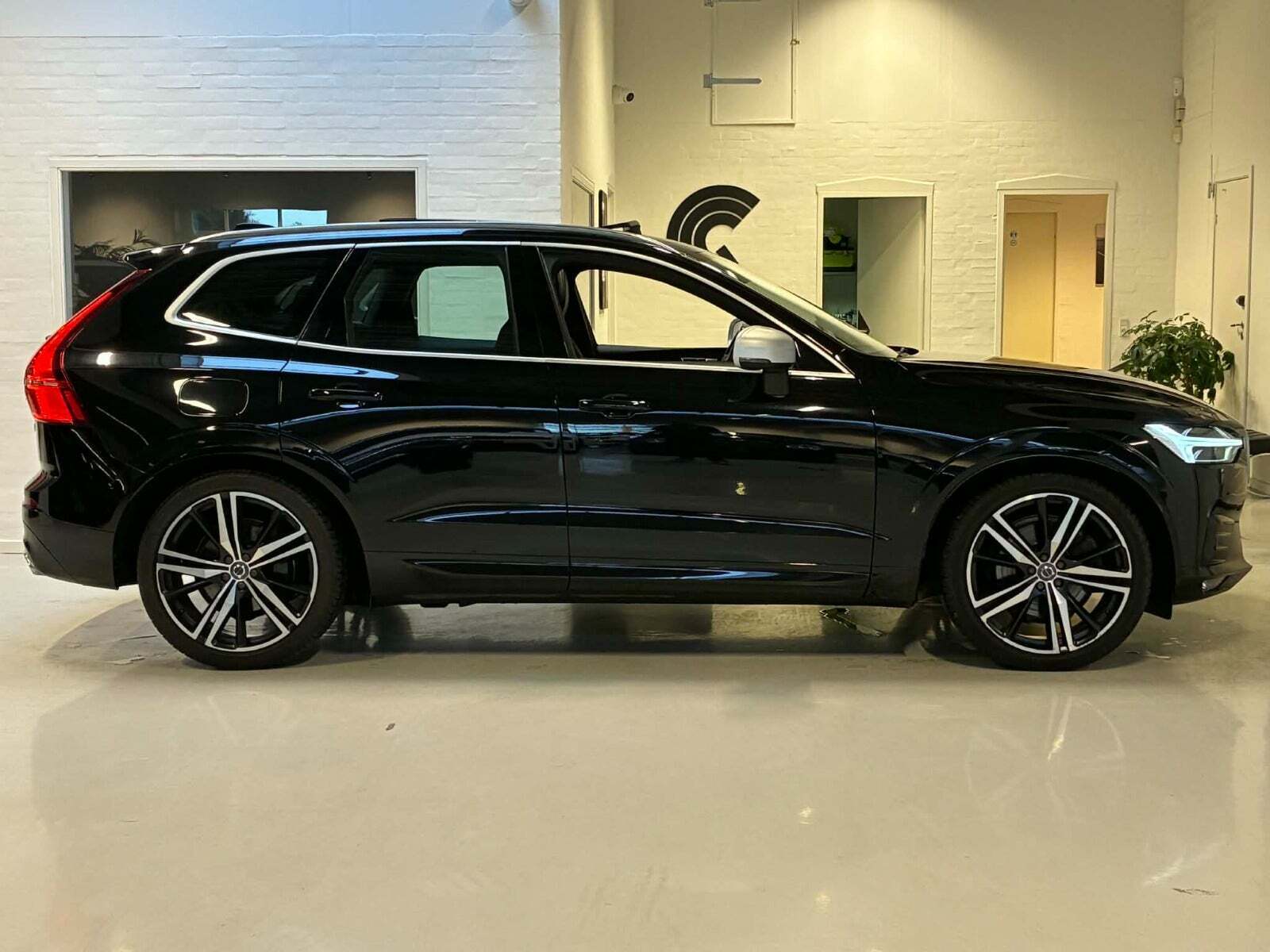 Volvo XC60 2,0 T5 250 R-Design aut. AWD