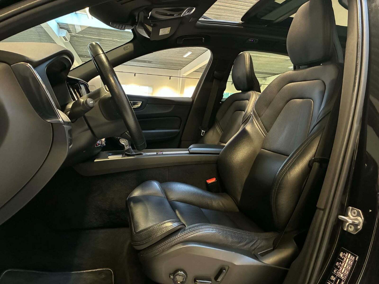 Volvo XC60 2,0 T5 250 R-Design aut. AWD