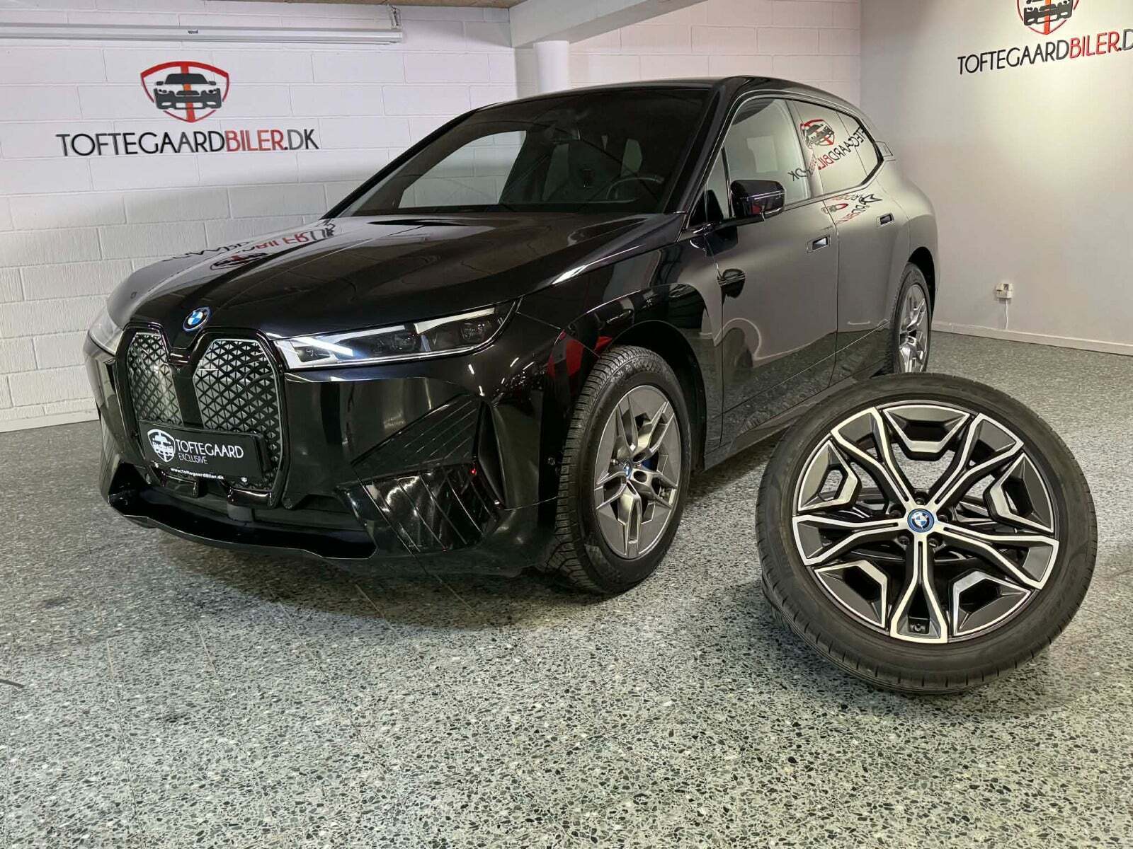 BMW iX xDrive50 Supercharged