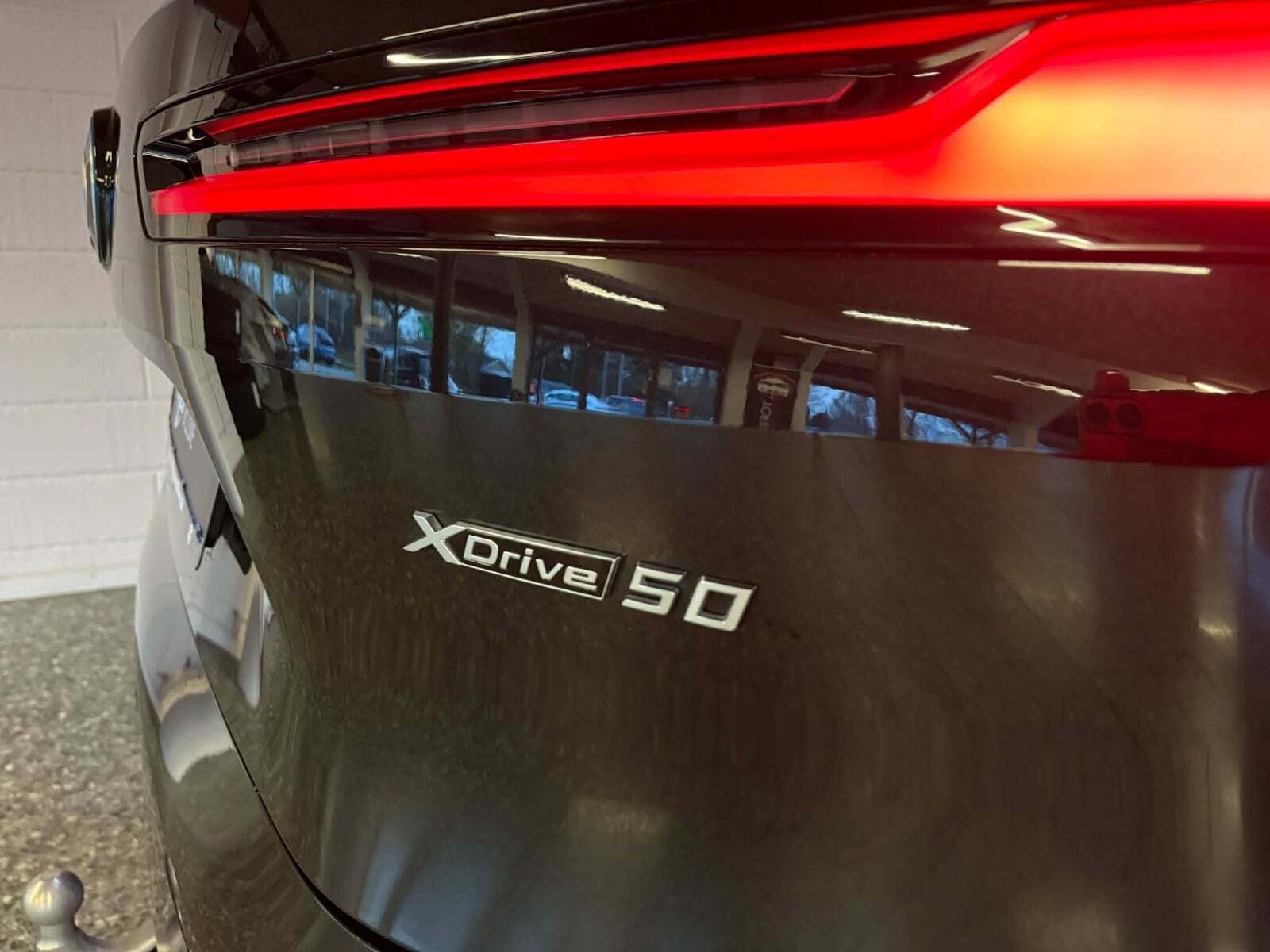 BMW iX xDrive50 Supercharged