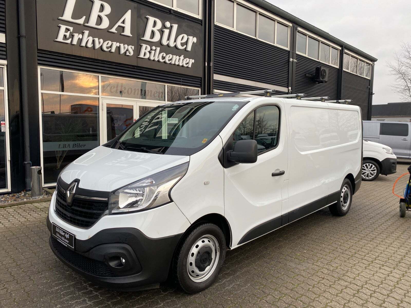 Renault Trafic T29 2,0 dCi 145 L2H1