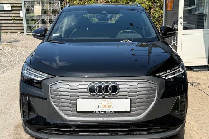 Sort Audi Q4 e-tron fra 2024