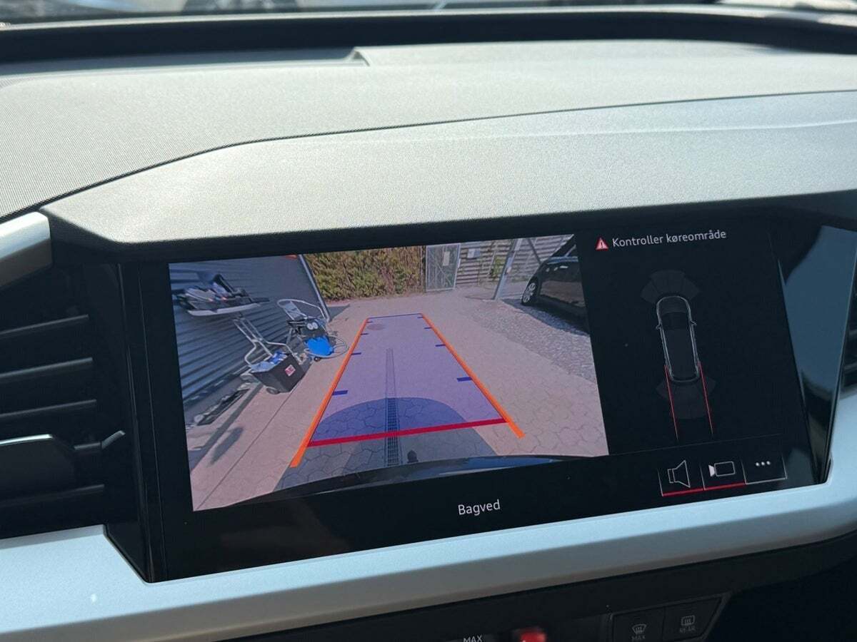 Sort Audi Q4 e-tron fra 2024