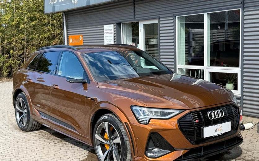 Audi e-tron S quattro