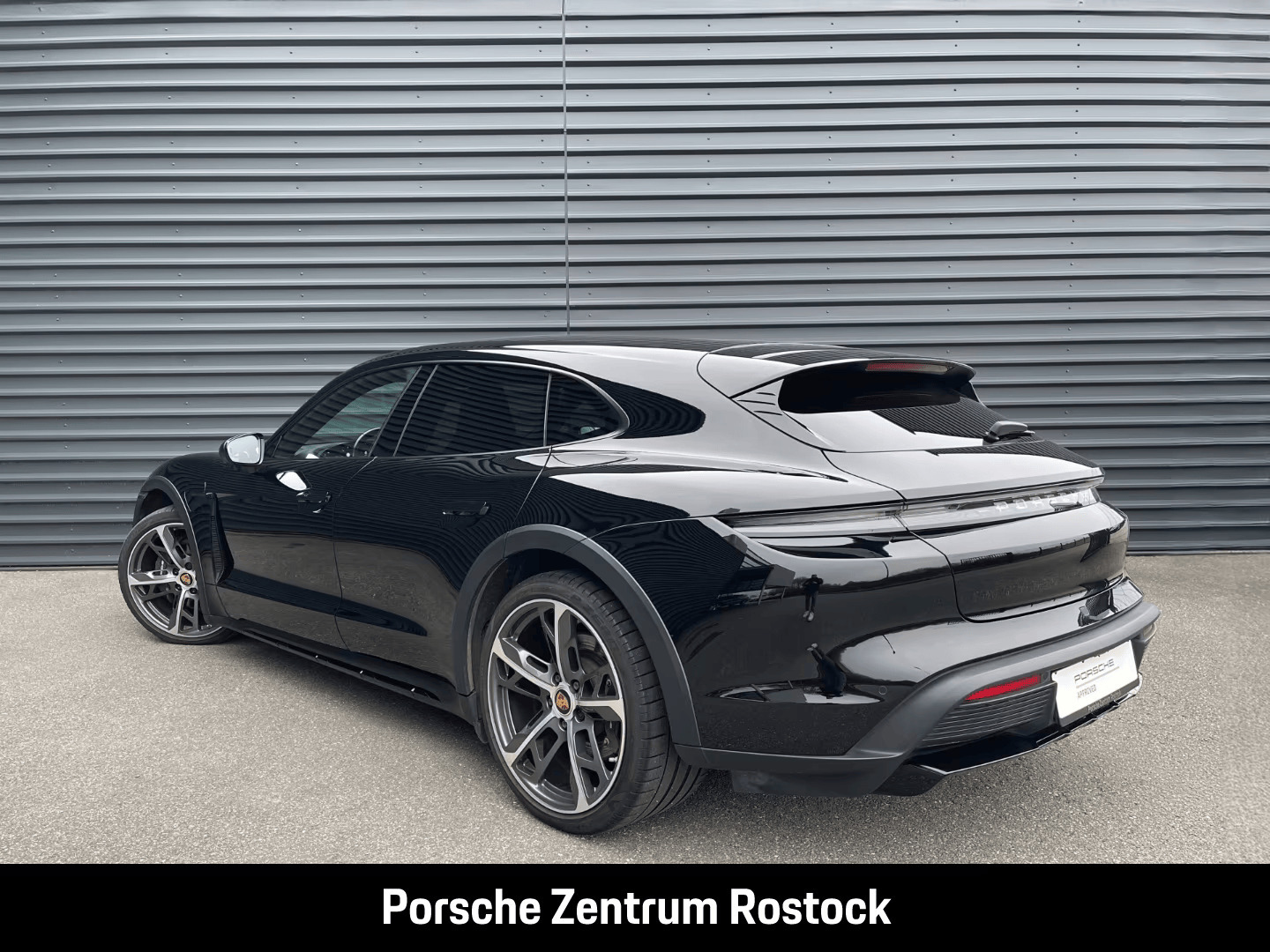 Porsche Taycan 4S Performance+ Cross Turismo