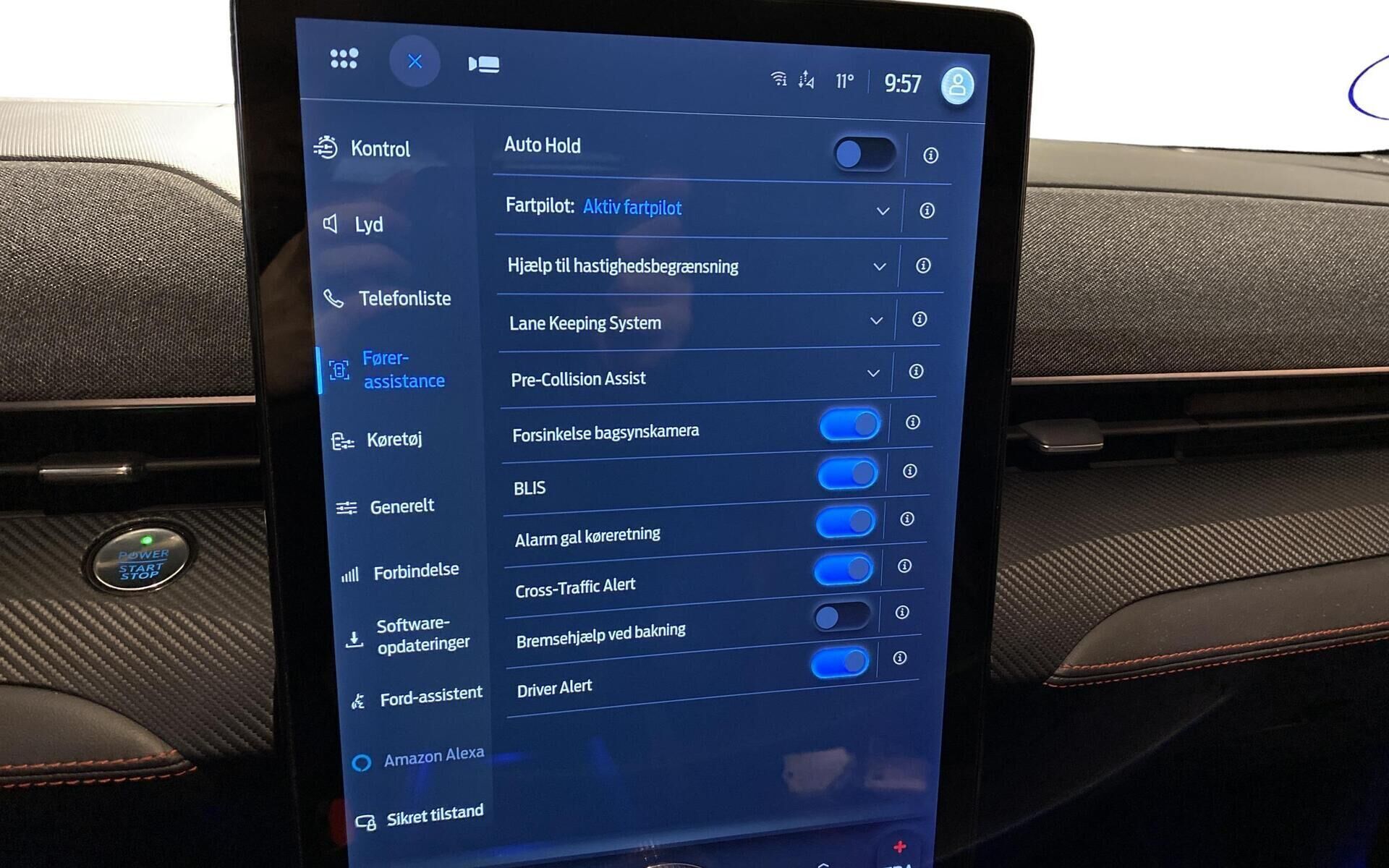 Grå Ford Mustang Mach-E fra 2023