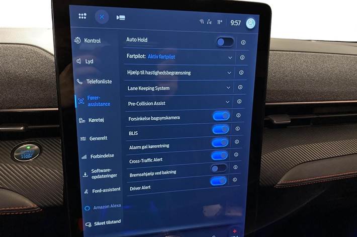 Grå Ford Mustang Mach-E fra 2023