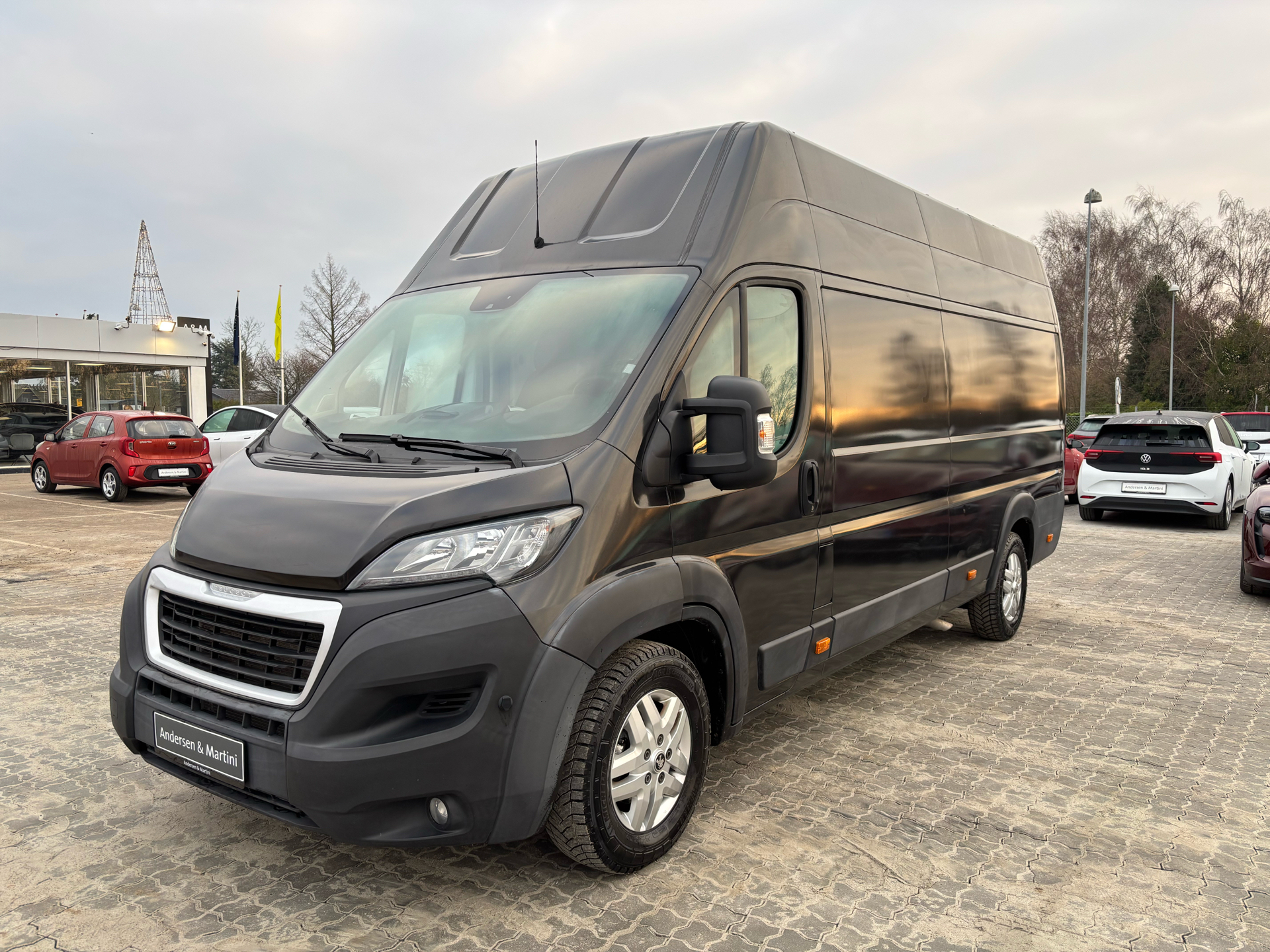 Peugeot Boxer 2,0 435 L4H3 HDI Ultimate Pro 163HK Van 6g