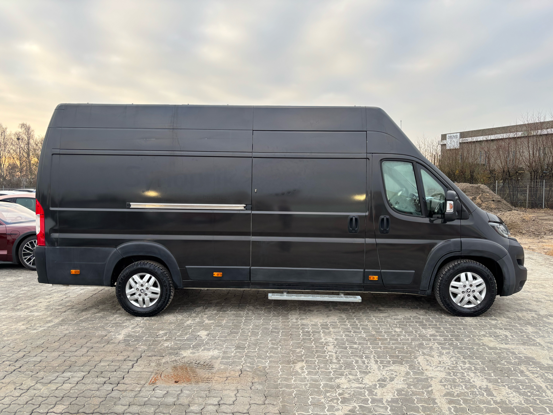 Peugeot Boxer 2,0 435 L4H3 HDI Ultimate Pro 163HK Van 6g