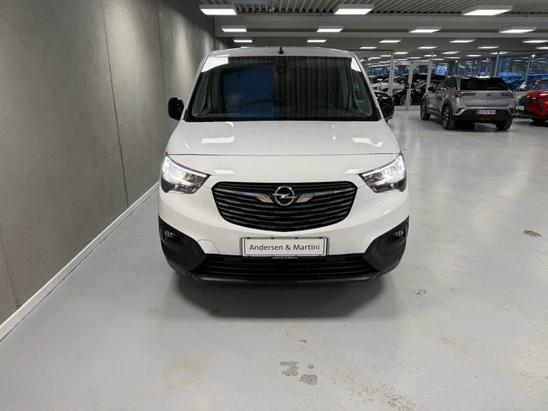 Opel Combo-e L2 EL 136HK Van Aut.