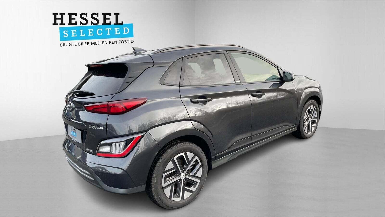 Grå Hyundai Kona fra 2021
