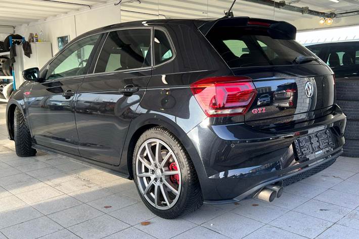 Sort VW Polo fra 2019