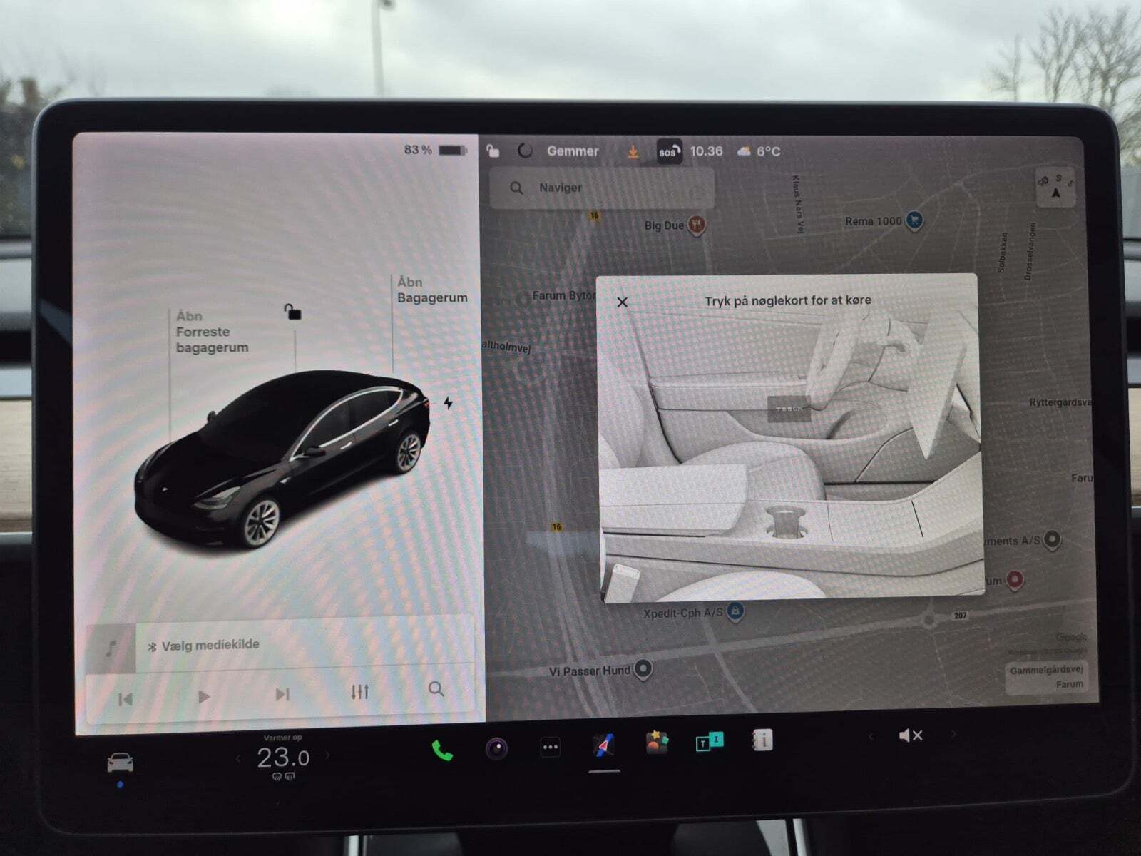 Sort Tesla Model 3 fra 2019