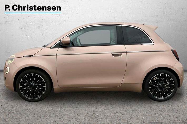 Grå Fiat 500e fra 2023
