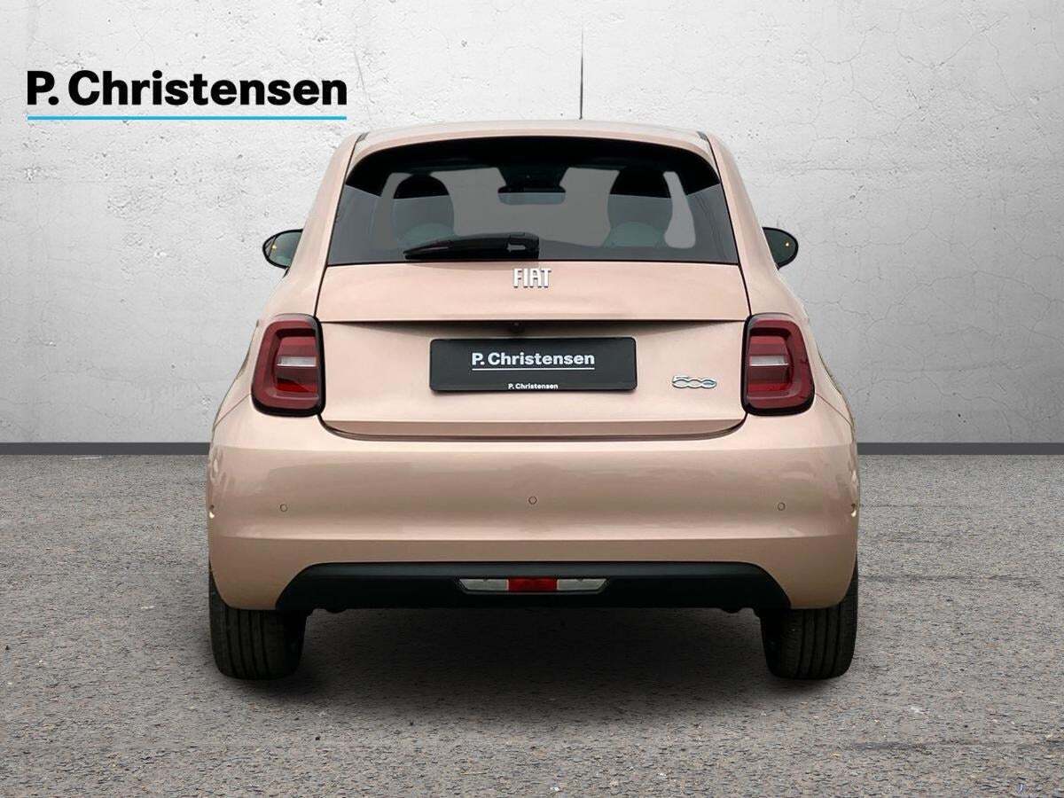 Fiat 500e 42 la Prima 3+1