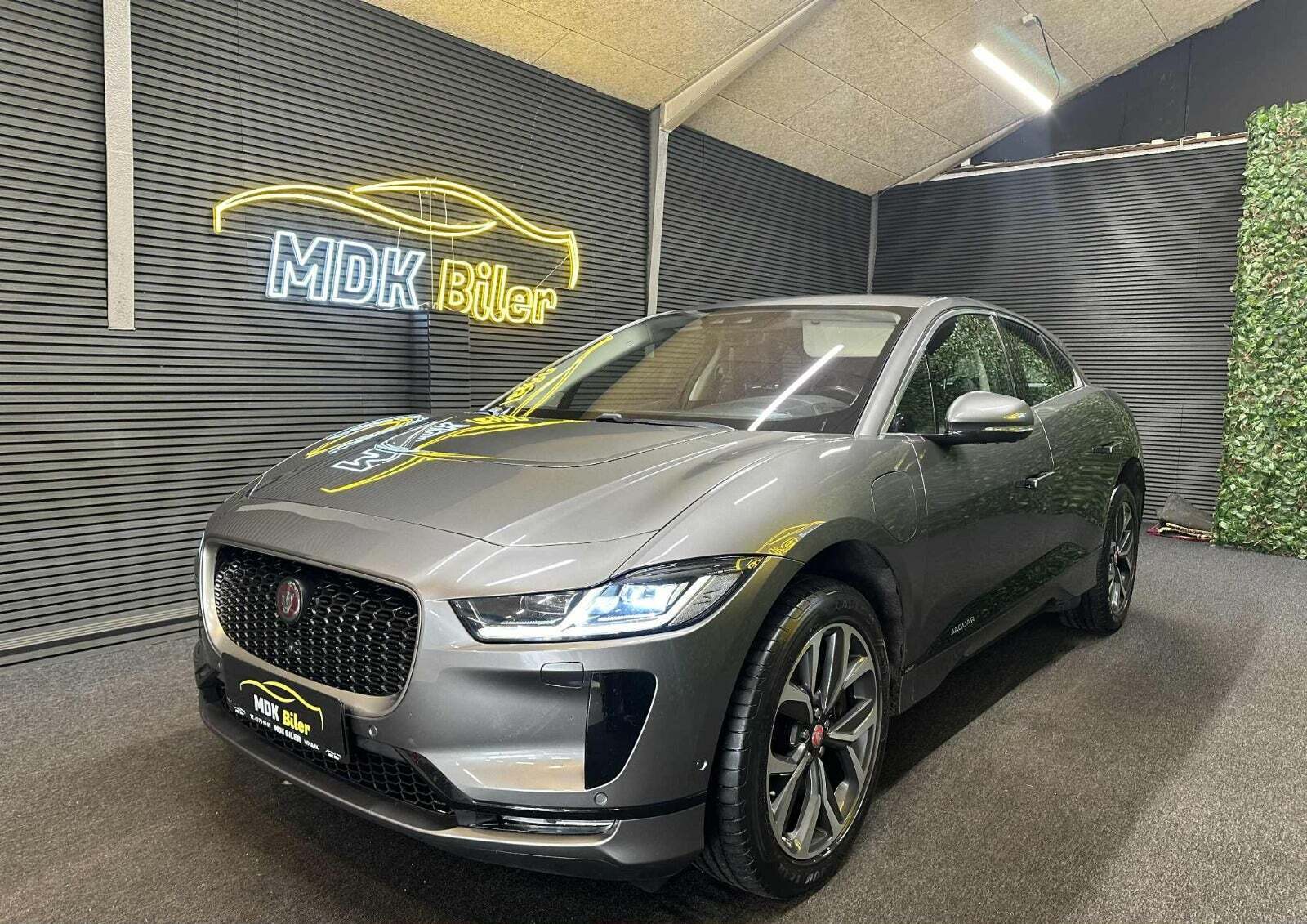 Jaguar I-Pace EV400 HSE AWD