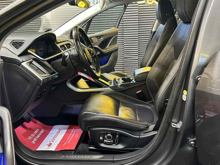 Jaguar I-Pace EV400 HSE AWD