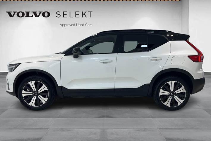 Hvid Volvo XC40 fra 2023