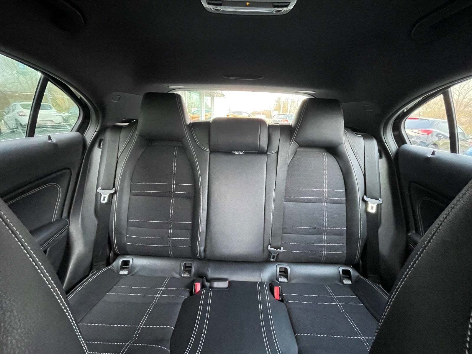 Sort Mercedes A200 fra 2015