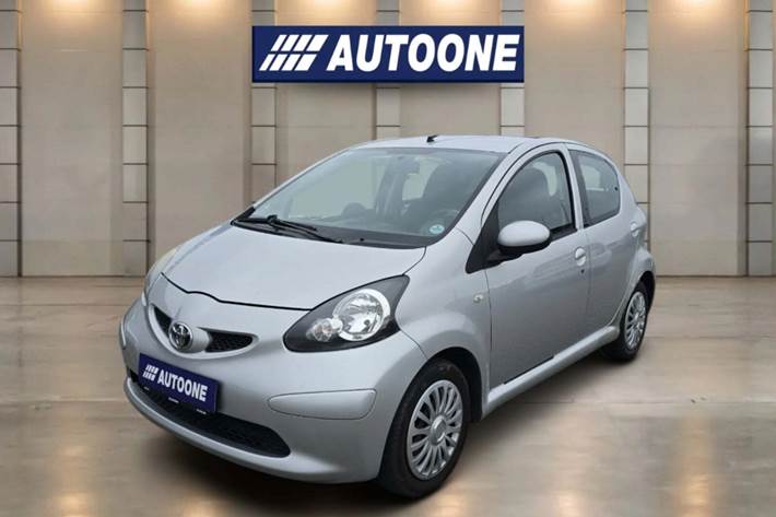 undefined Toyota Aygo fra 2008 set udefra