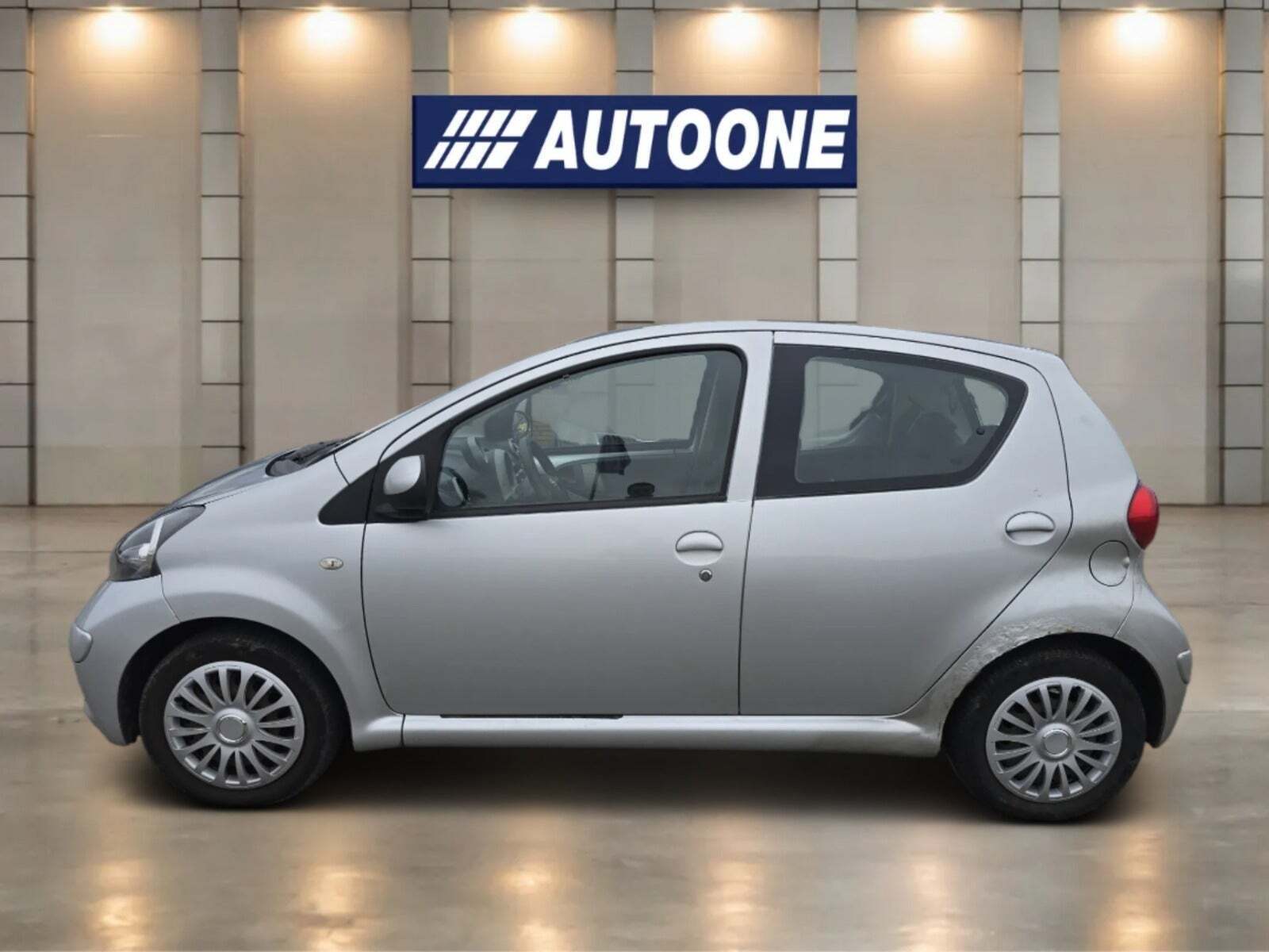 Toyota Aygo 1,0 Plus komfort